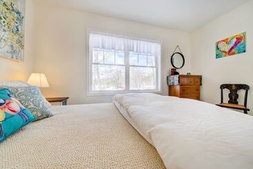 Maine Cottage W/ Dock & Kayaks, Near Augusta!