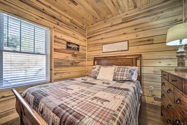 コテージ Modern Cabin W/ Fire Pit < 3 Mi To Trails!