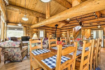 Сельский дом < 1 Mi To Lake Granby: Log Cabin W/ Fire Pit