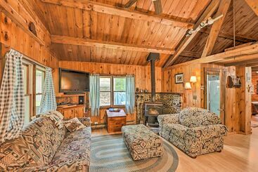 بيت ريفى Petfriendly Cabin In The Forks W/ Fire Pit!