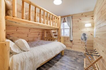 بيت ريفى Scenic  Evan S Hideaway  Steps To Lake Huron!