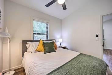 بيت ريفى Updated Lakefront Cabin W/ Deck & Boat Dock!