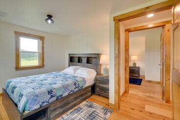 بيت ريفى Charming Biglerville Home W/ Patio & Yard!