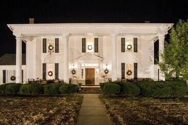茅舍 Historic Cedar Hill Mansion On Large Farm W/ Pool!