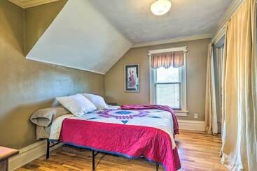 کلبه Walk To Dtwn: Historic Gem W/ Deck In Rapid City