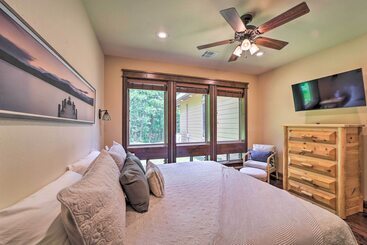 بيت ريفى Huge Vian Family Retreat: Hot Tub + Game Room