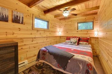 بيت ريفى Michigan Cabin Hideaway W/ Lake & Trail Access!