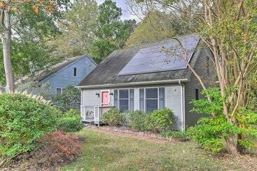 Lewes Cottage W/ Pool Access: 10 Mi To Beach!