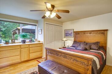 بيت ريفى Owls Nest   Cozy Cabin W/ Hot Tub & Fireplace!