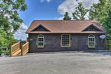 بيت ريفى Sevierville Overlook Cabin: 9 Miles To Gatlinburg!