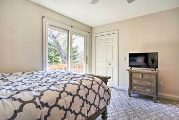 コテージ Spacious Mears House  Steps From Lake Michigan!