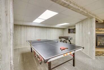 별장 Spacious Verndale Home W/ Backyard Fire Pit!