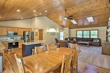קוטג'' Step Free Pewaukee Home < 1 Mi From Lakes!