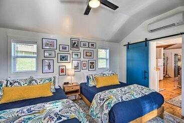 Sunny Hill Cottage Dry Ridge Escape W/ Deck!