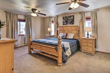 بيت ريفى Welcoming Cañon City Abode   Walk To River!