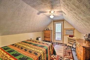 별장 Wellington Cabin Escape W/ Wraparound Deck!