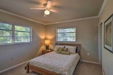 کلبه Canal Front Siesta Key Home: Heated Pool & Privacy