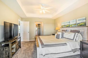 بيت ريفى Central Cape Coral House W/ Private Screened Pool!