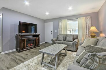 コテージ Columbus Home Just Minutes From Downtown!