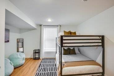 بيت ريفى Dreamy St Charles Retreat W/ Furnished Patio!