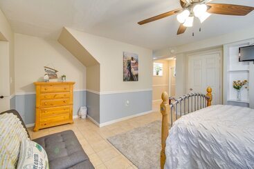 بيت ريفى Homey Luray Cabin W/ Fire Pit & Deck!