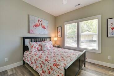 コテージ Lovely Vacation Home ~ 1 Mi To Ocean Isle Beach!