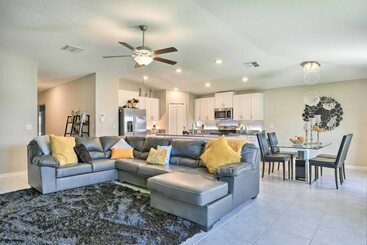 بيت ريفى Modern & Bright Ruskin Home Near Bahia Beach!