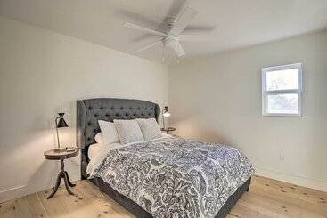 Modern Cottage Escape On Table Rock Lake!