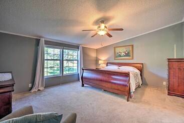 茅舍 Monett Family Ranch Home W/ Fireplace & Huge Deck!