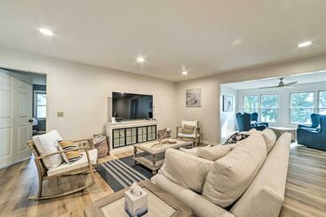 קוטג'' New! Spacious & Modern Retreat On Kentucky Lake