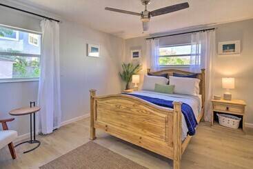 بيت ريفى Quiet Satellite Beach Home W/ Lanai, Walk To Beach