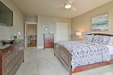 קוטג'' Lake Keowee Home With Balcony & Boat Dock!