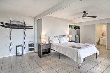 コテージ Waterfront Chapin Home W/ Private Dock!