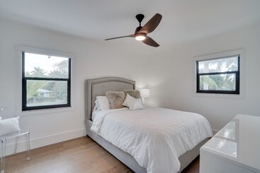 بيت ريفى Waterfront Retreat W/ Pool Near Bonita Beach!