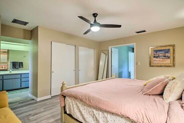 بيت ريفى Sunny North Fort Meyers Escape W/ Canal Views!