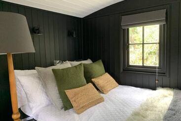 بيت ريفى Cornwall Woodland Dog Friendly Shepherd S Hut