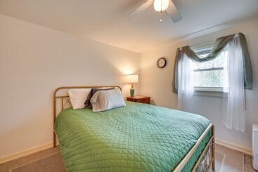 קוטג'' Country Escape: Log Cabin Near Kentucky Lake!