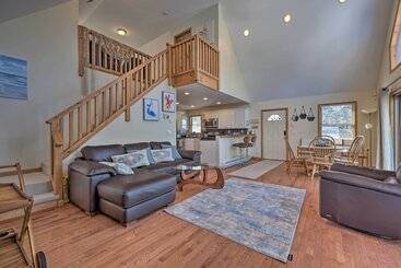 بيت ريفى Large Deck + Resort Amenities: Lake Ariel Retreat