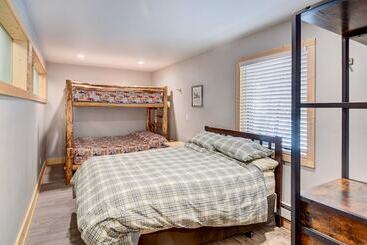 بيت ريفى Hot Tub & Mtn Views: Waterfront Grand Lake Cabin!