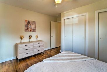 קוטג'' Modern Littleton Home W/ Yard: Pets Welcome!