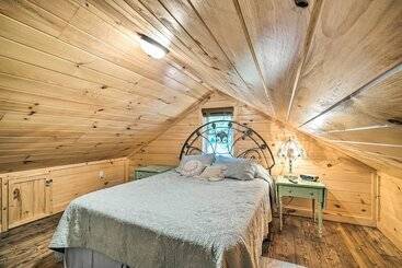 بيت ريفى Peaceful Decatur Cabin W/ Grill & Fire Pit!