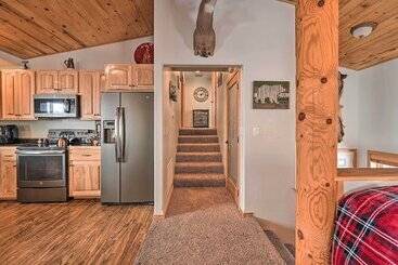 Сельский дом Peaceful Superior Home W/ Fire Pit & Mtn View