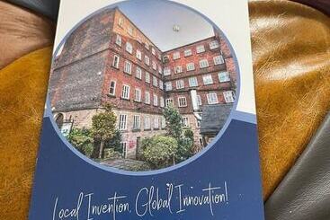 اقامتگاه 2 Bed House In Chesterfield Free Parking Garden