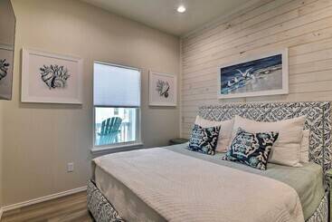 별장 6 Mi To Beach: Rockport Home W/ Pool Access!
