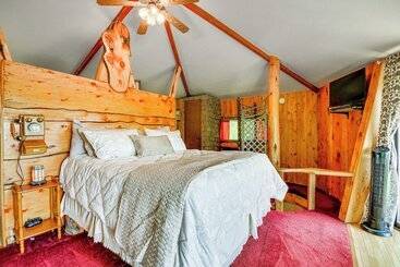 קוטג'' Snowflake Cabin    Mins To Cody & Red Lodge!