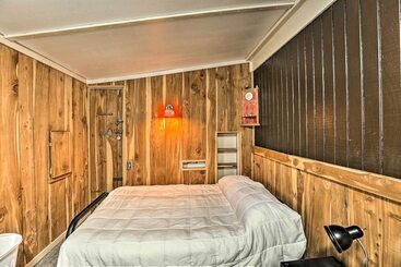 茅舍 1950 S Serenity Pond Cabin W/ View: Peace & Quiet!