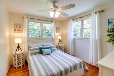 بيت ريفى Charming Canalfront Retreat W/ Double Boat Slip!