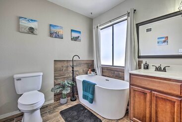 بيت ريفى Charming Santa Teresa Retreat W/ Backyard!