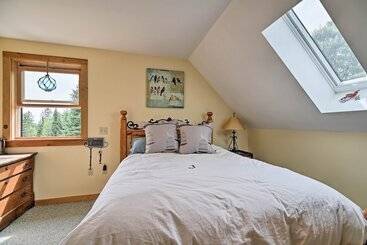 コテージ Greensboro Home W/ Porch & Countryside Views!