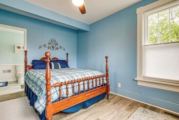 Сельский дом Lavish House W/ Patio   2 Blocks To Green Lake!